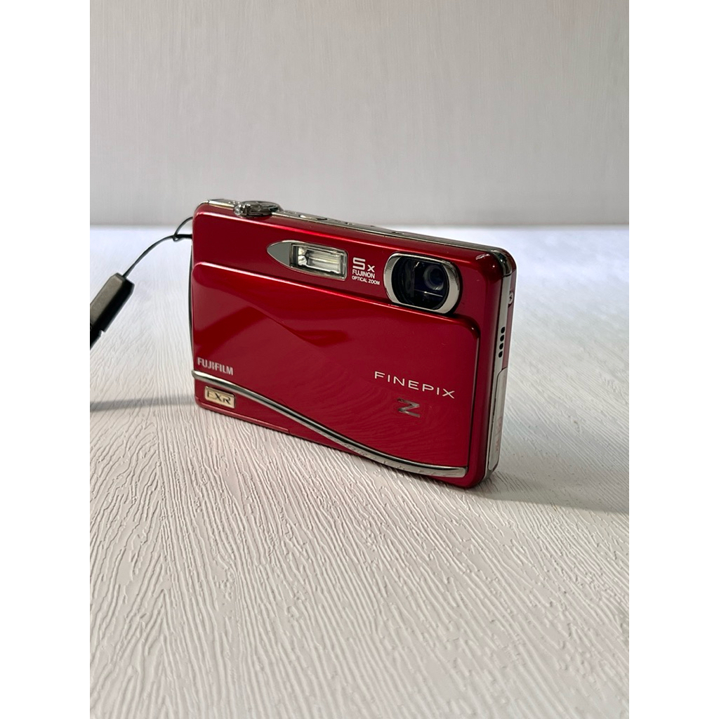 Fujifilm FinePix Z800EXR復古CCD數位觸控卡片相機紅| 蝦皮購物