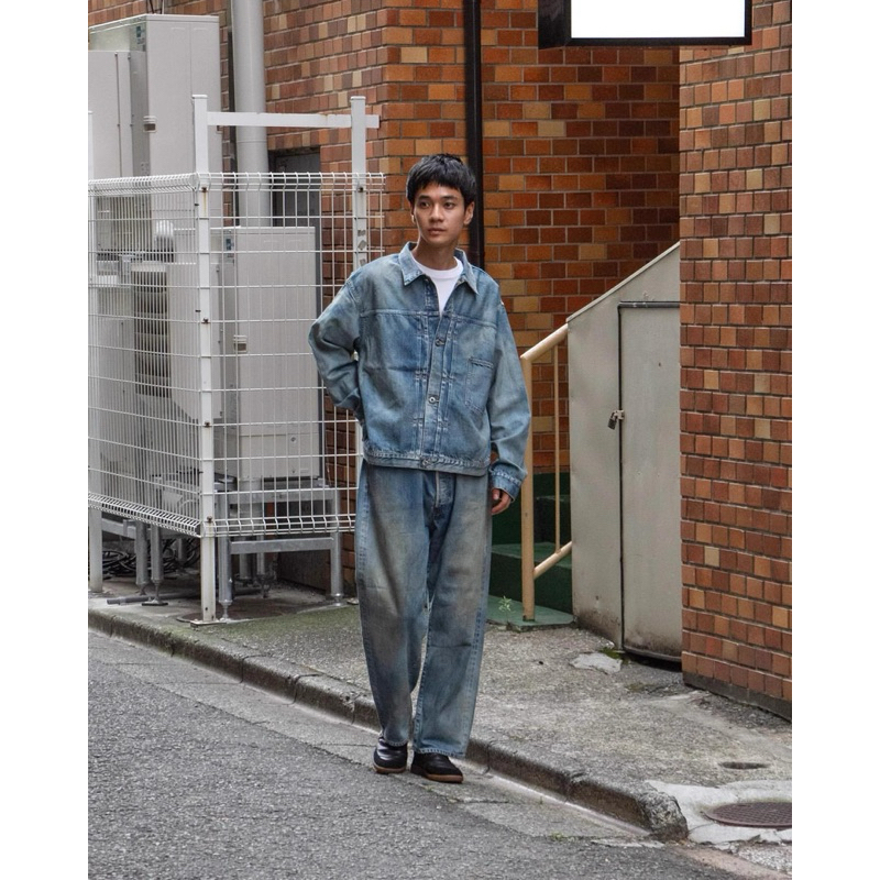 No.37 Washed Wide Denim Pants Indigo by A.PRESSE | Couverture 