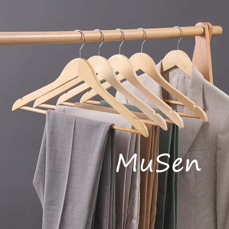 Musen【台灣現貨】實木衣架 寬肩掛衣服撐子 木頭晾衣架 成人西服衣掛西裝無痕加粗加厚衣架 | 蝦皮購物