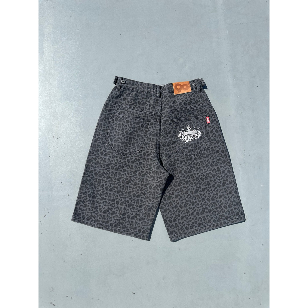 9090 King Logo Assort Buggy Jorts | 蝦皮購物