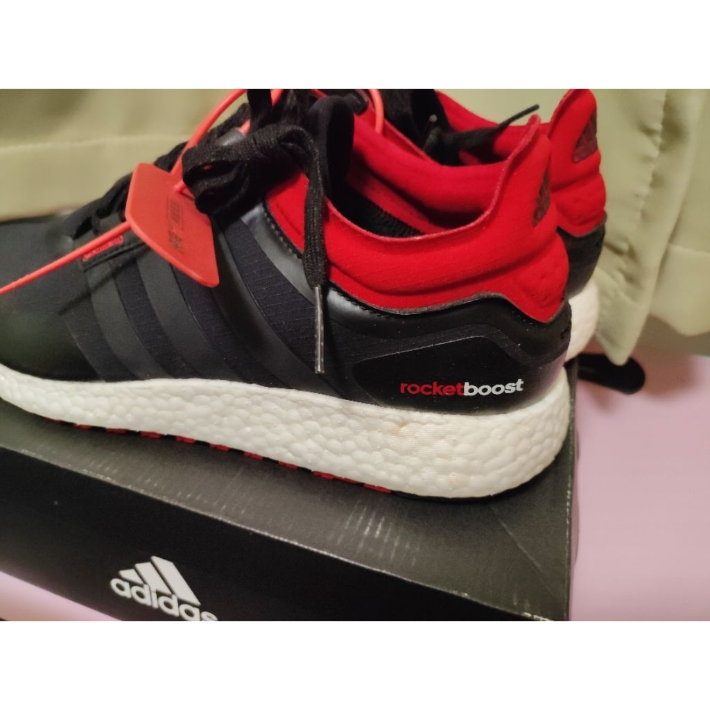 全網最低!低於五折出清! Adidas RocketBOOST guard 防水跑鞋 越野 us10. 5 | 蝦皮購物