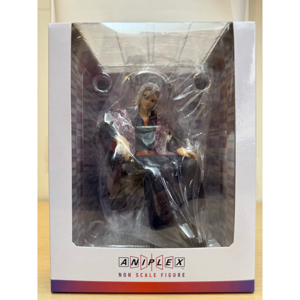童心未泯 代理 ANIPLEX 鬼滅之刃 宇髄天元 坐姿 木椅 模型 公仔 | 蝦皮購物