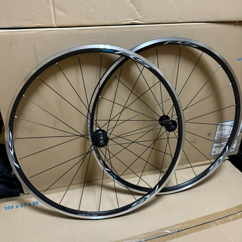 鑫揚百貨商城 SHMANO R5 公路車輪組 700c 9s/10s/11s 全新無使用 | 蝦皮購物