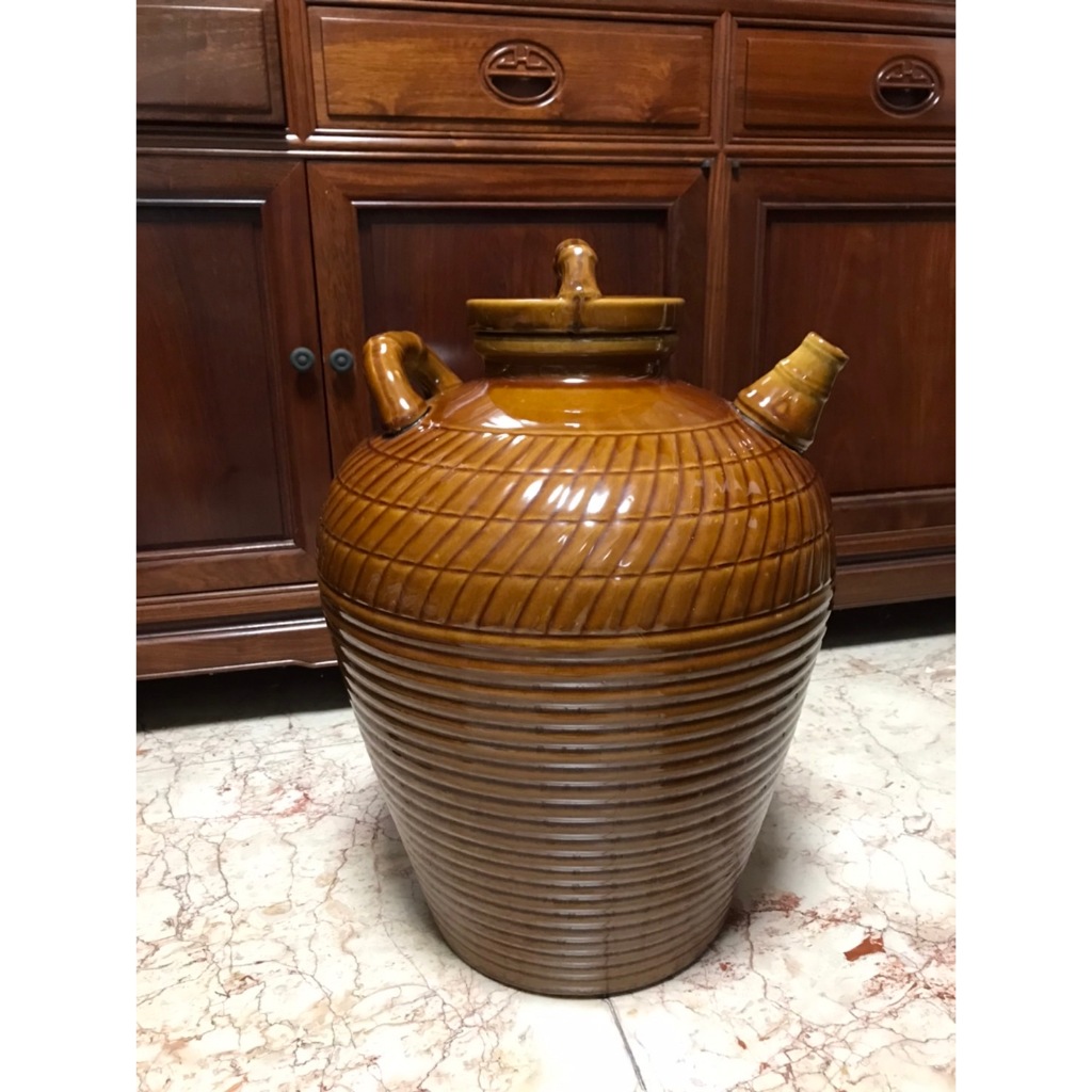 酒甕 釀酒 釀梅 甕仔 陶瓷甕 (單耳有嘴) 50公升 | 蝦皮購物