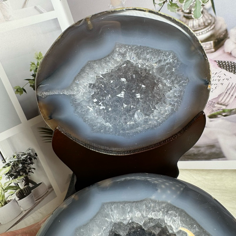 天然瑪瑙 聚宝盆 622g 双晶洞 花模様結晶 原石 一点物 156號1272公克♥️天然全拋光招財瑪瑙聚寶盆瑪瑙晶洞晶洞水晶洞送禮