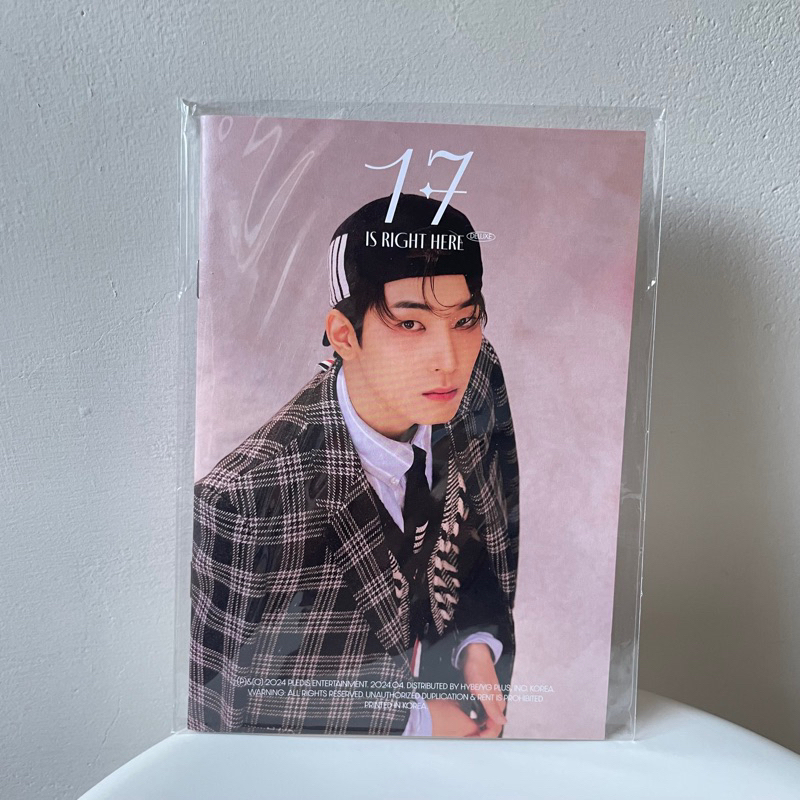 SEVENTEEN 豪華版 BEST ALBUM 17 IS RIGHT HERE Deluxe Ver. 寫真書 圓佑 | 蝦皮購物