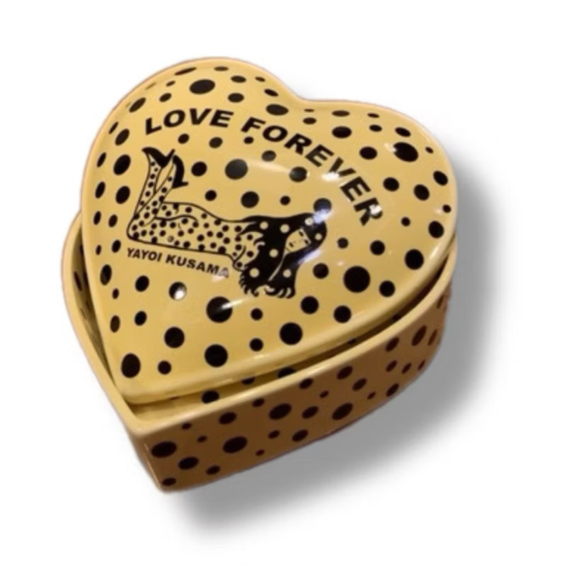 草間彌生 LOVE FOREVER ハート型 ひらべったい 小物入れ 陶器