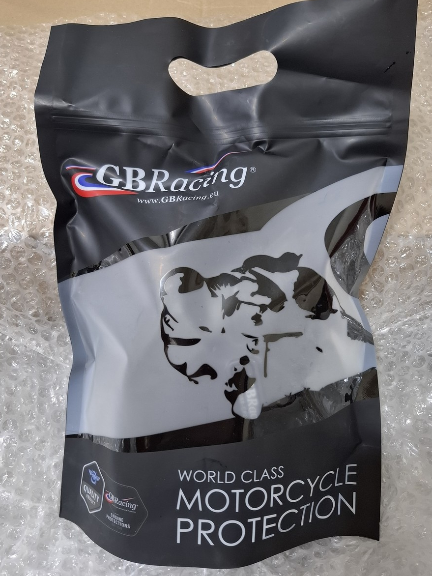 GB Racing Yamaha 山葉 YZF R7 MT-07 重機 引擎防護塊 引擎護蓋 左側 防倒 防摔 | 蝦皮購物
