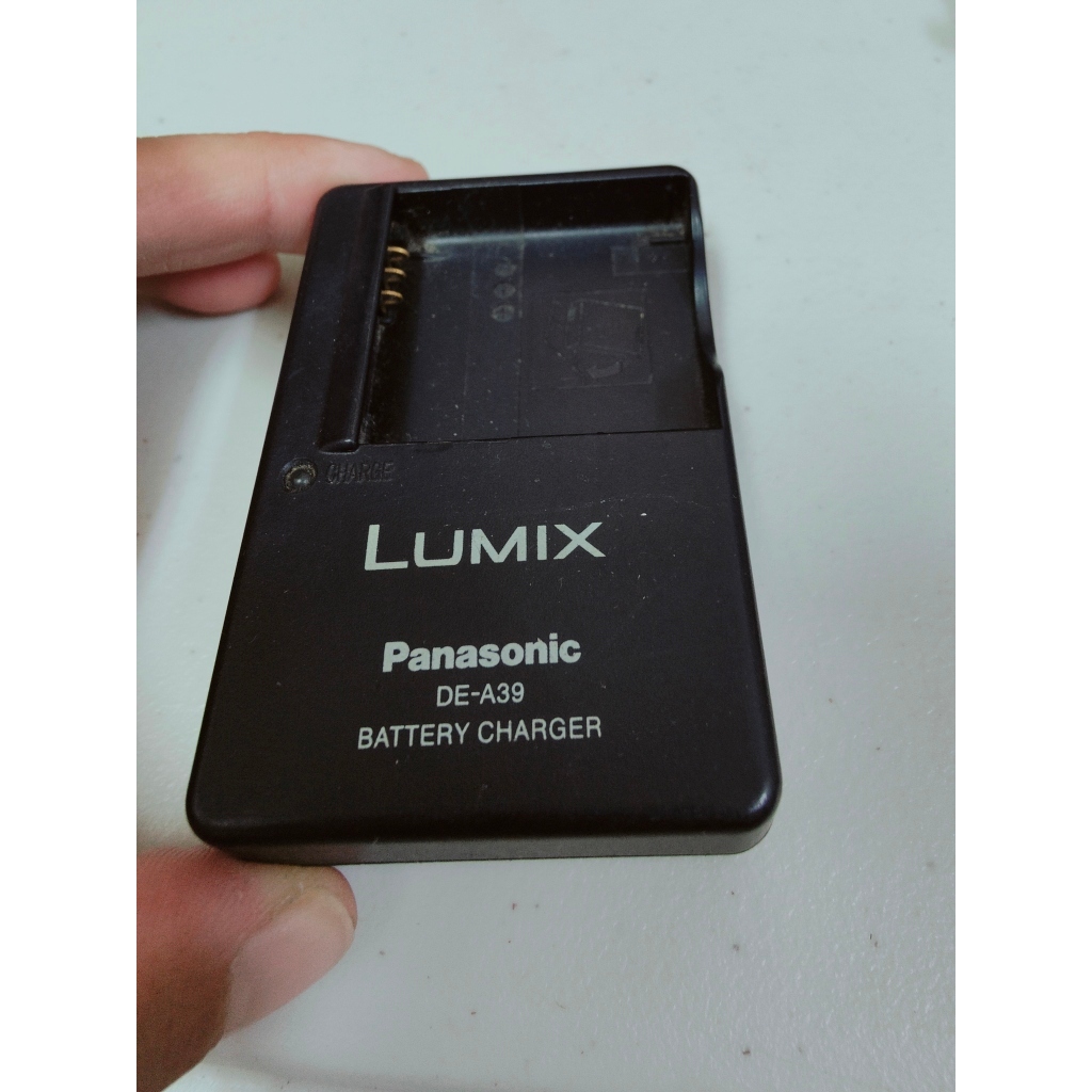 PANASONIC DE-A39 原廠充電器 DMC-FS3、DMC-FS5、DMC-FS20、DMC-FX30電池能用 | 蝦皮購物