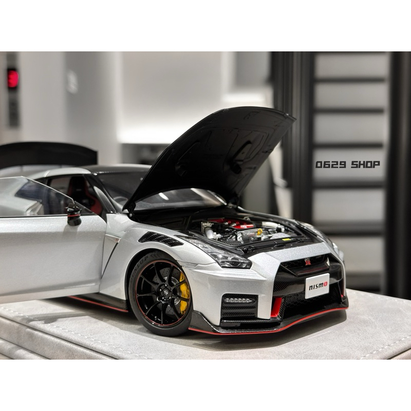 AUTOART 1/18 Nissan GT-R35 - Modèle Réduit De Voiture De Collection