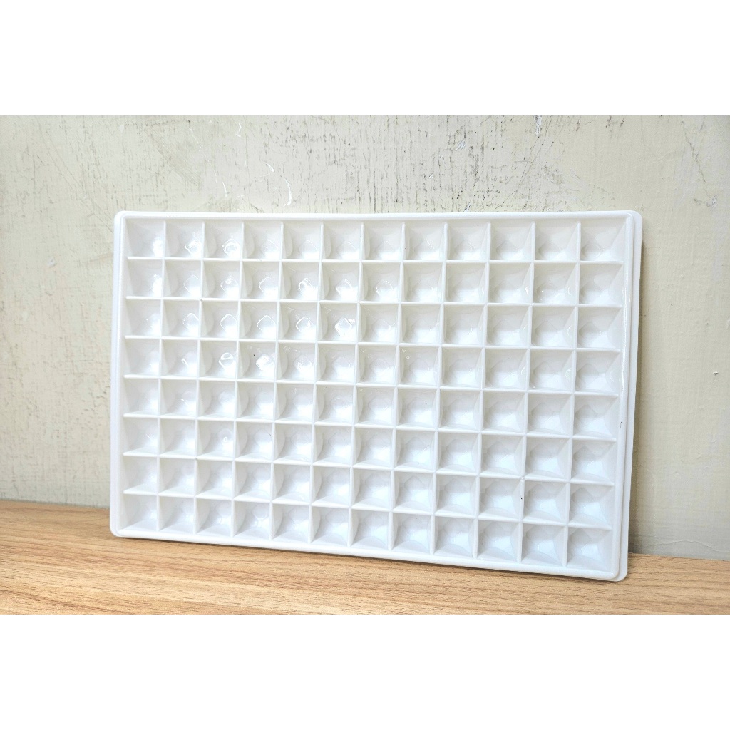 [ 廚房用品 ] 冰塊 全新 鑽石造型製冰盒 96格製冰盒 32×20cm 冰塊盒 超大冰塊盒 | 蝦皮購物