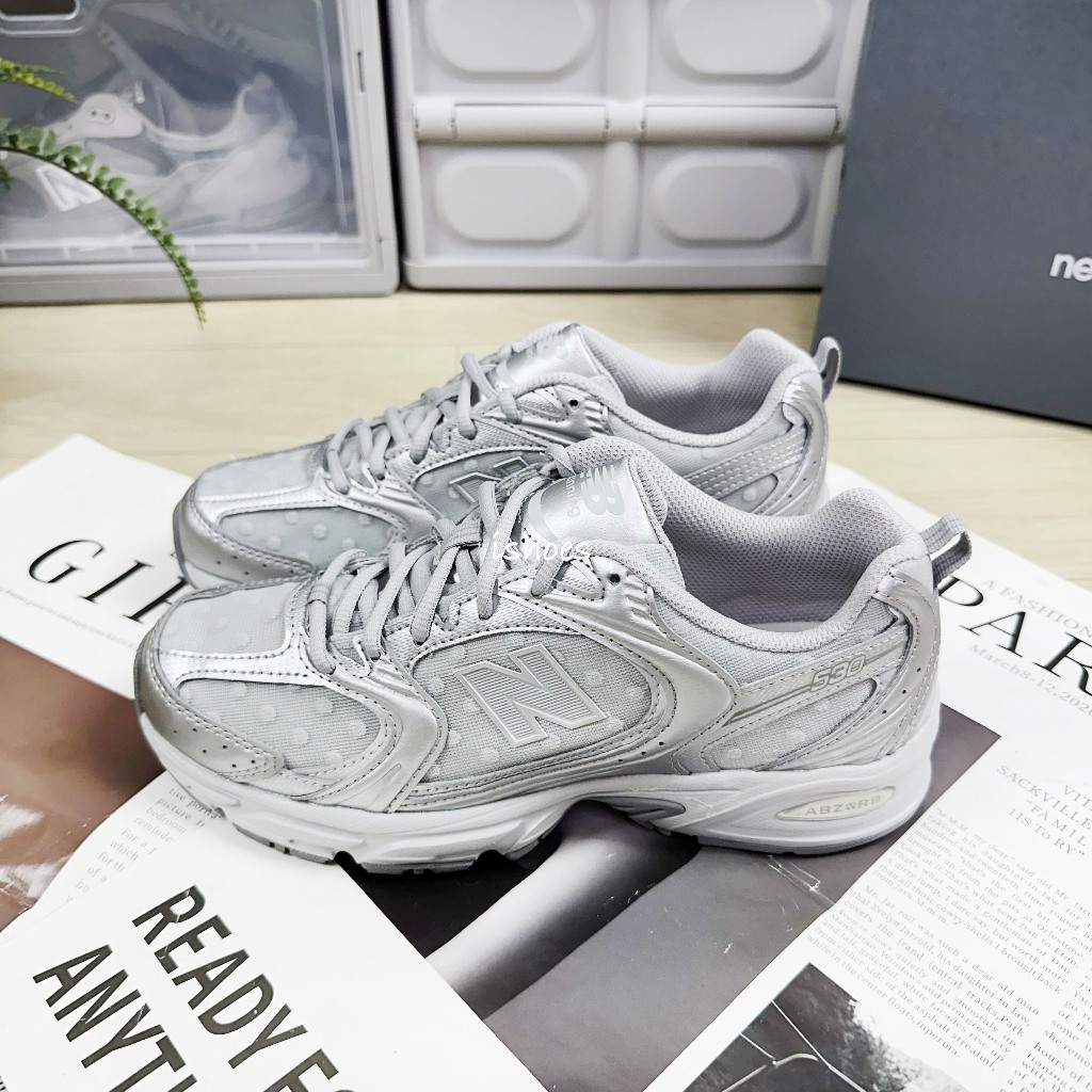 現貨iShoes正品New Balance 530 女鞋點點韓系休閒鞋U530HFW