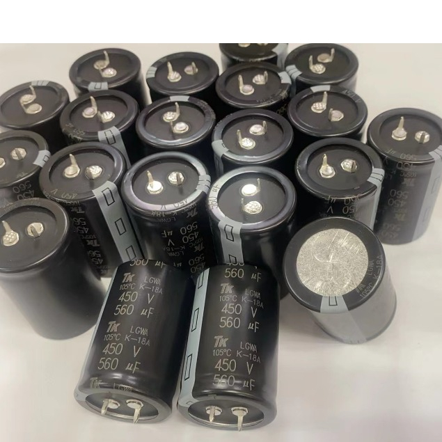 台灣現貨 TK電容 560uF 450V 尺寸 30x45mm 高壓鋁質電解電容 牛角(SNAP)電容 嵌入式 | 蝦皮購物