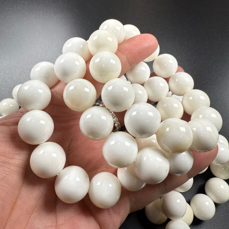 天然硨磲佛珠手珠貝殼佛教七寶之一約15-16mm 現貨實拍| 蝦皮購物 天然硨磲佛珠手珠貝殼佛教七寶之一約15-16mm 現貨實拍| 蝦皮購物
