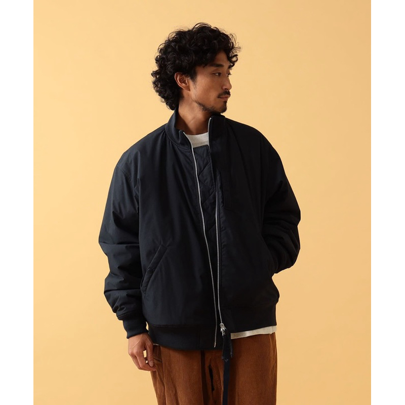 鴨敗預購商品nanamica - 別注款Varsity Jacket 限時7折🈹 10,880含運別注款配色深藍、橄欖綠想要穿的跟別人不一樣就衝這個 別注款表面特別改用紫標最經典的65/35面料