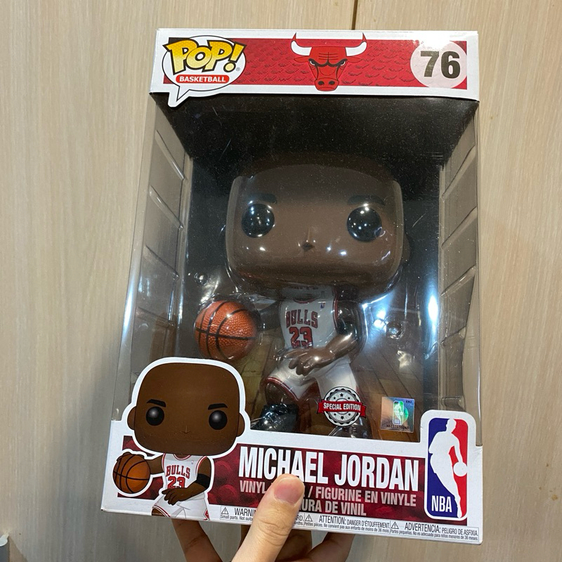 [李大] 現貨 Funko POP NBA 喬丹 公牛隊 Michael Jordan 白衣 主場 十吋 #76 | 蝦皮購物