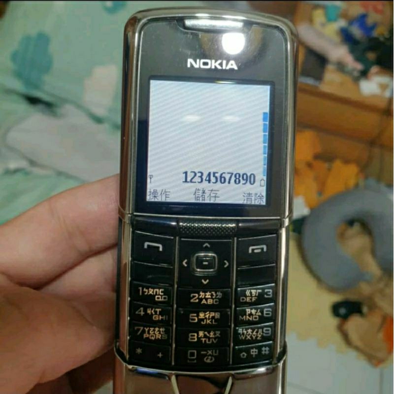 文机 出清經典收藏Nokia 8800 初代不銹鋼滑蓋可開機外觀95成新收藏用附原廠