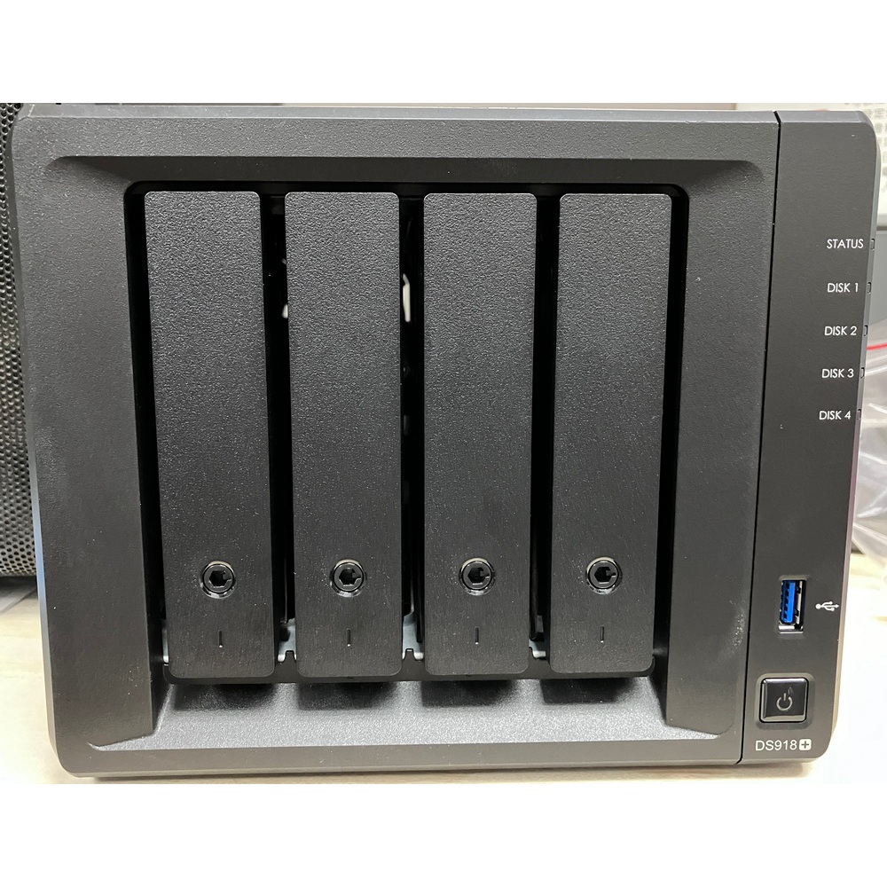 Synology 群暉科技DS918+ 4Bay NAS 網路儲存伺服器網路硬碟 Synology 群暉科技DS918+ 4Bay NAS 網路儲存伺服器網路硬碟