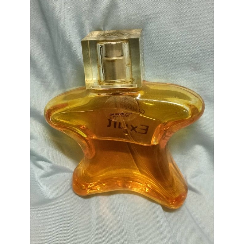 2001年Exult Naomi Campbell Exult 絕版香水| 蝦皮購物