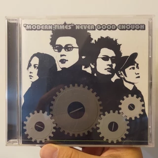 ♦︎ IU / MODERN TIMES [輸入盤] ブック型ケース IU Modern Times的價格推薦- 2025年8月| 比價比個夠BigGo