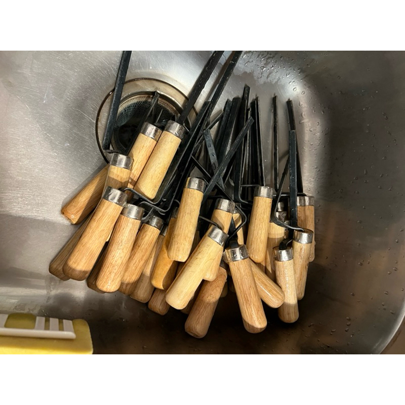 磚線4分 共33隻 二手 鏝刀 抹刀 催刀 镘刀 推刀 勾縫 水泥 泥作抹刀 砌磚工具 磚線抹縫刀 磚線抹刀 土水抹刀 | 蝦皮購物