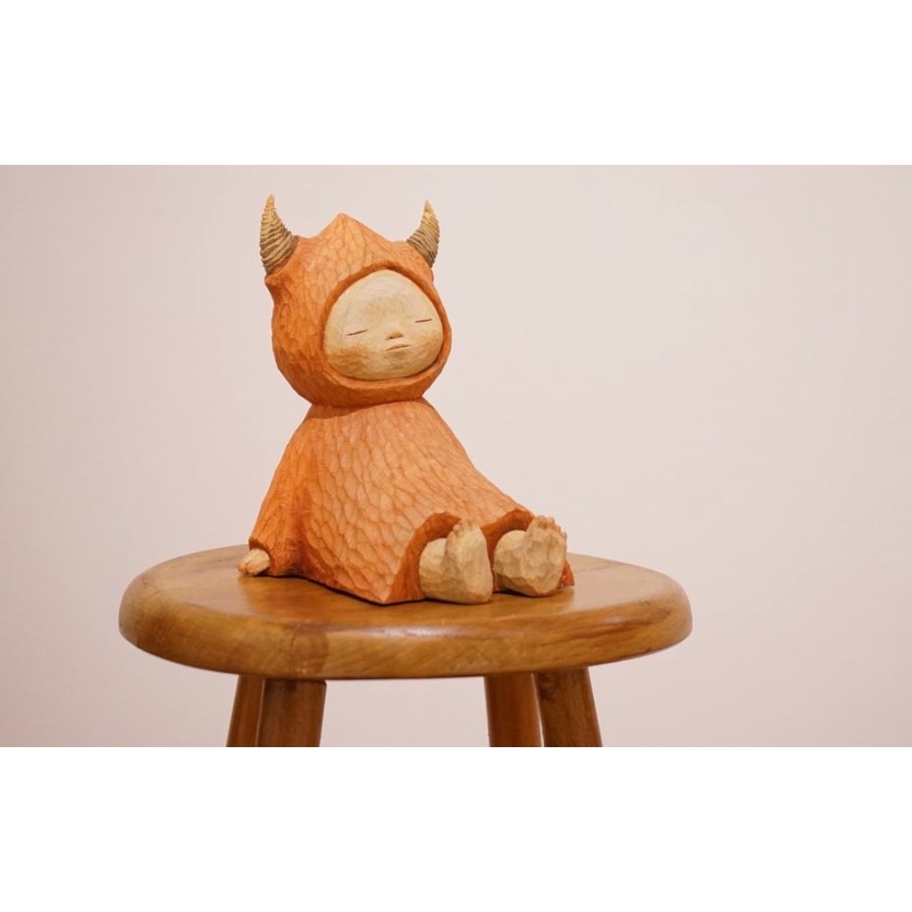 中村萌Moe Nakamura 日本藝術家中村萌最新推出的搪膠作品COZY 全球限量