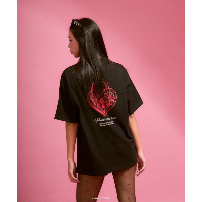 新品🔥🔥Freen個人品牌NINETYTWO 92 情人節限定T-shirt🗝️💝 | 蝦皮購物