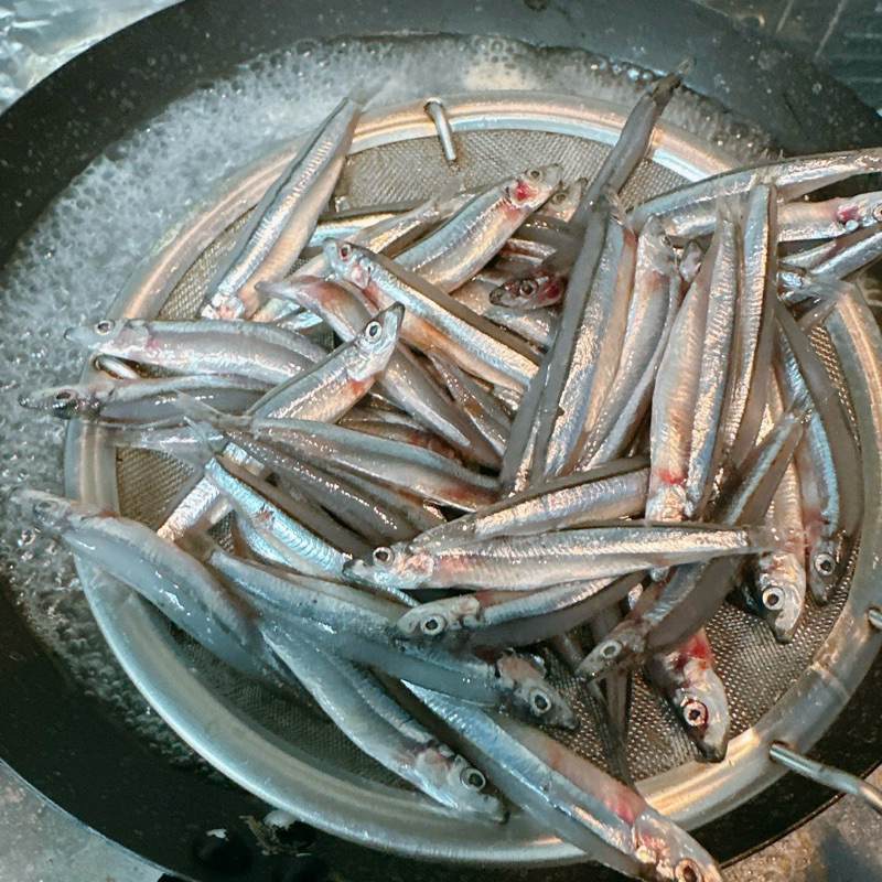【漁讚】澎湖生丁香魚 天然補鈣首選 現流丁香魚 生丁香 生鮮丁香魚 新鮮丁香魚 丁香魚 銀帶鯡 日本銀帶鯡 生鮮銀帶鯡 | 蝦皮購物