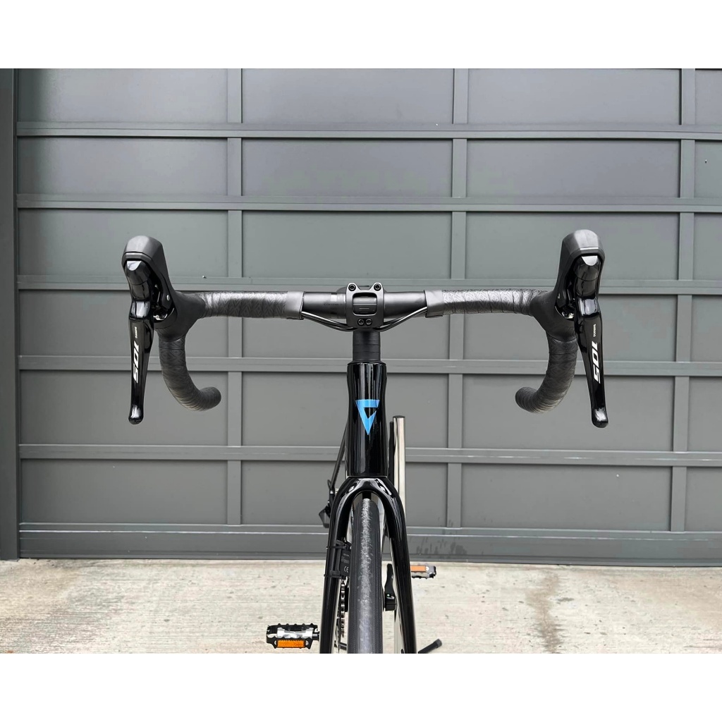 現貨S【限量碳纖黑】GIANT 捷安特 TCR Advanced 2-KOM 第十代TCR 碟煞公路車 | 蝦皮購物