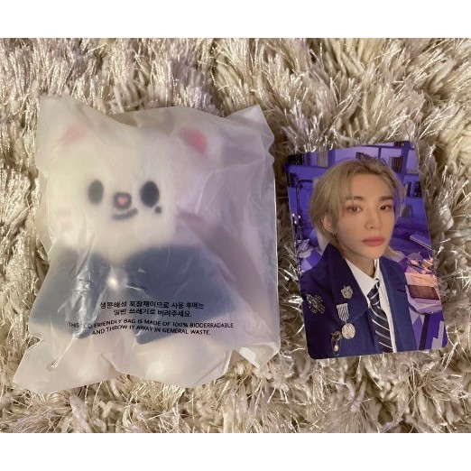 ヒョンジン Jiniret ぬいぐるみ トレカ Amazon.co.jp: 公式 straykids ジニレット ぬいぐるみ ミニ