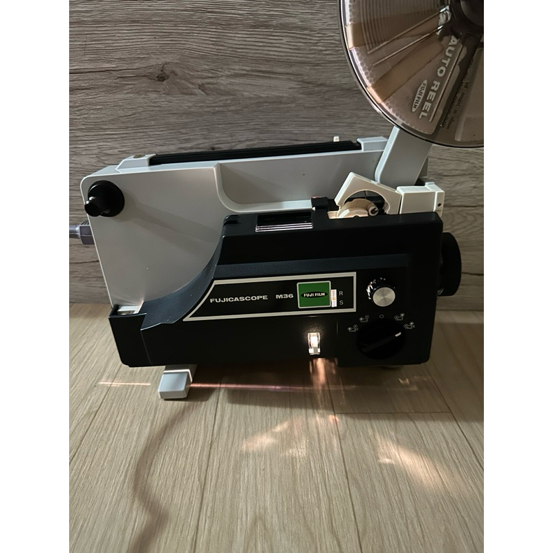 FUJIFILM FUJICASCOPE M36 電影放映機 二手電影膠片投影機 投影機 懷舊道具 擺飾 收藏 道具 | 蝦皮購物