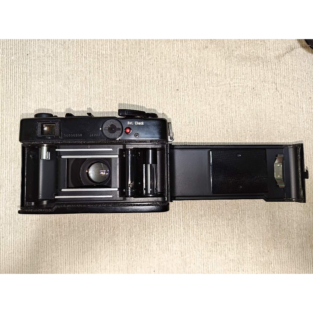 Yashica Electro 35 CCN Wide 35mm F1.8大光圈手動對焦底片相機(典藏銘