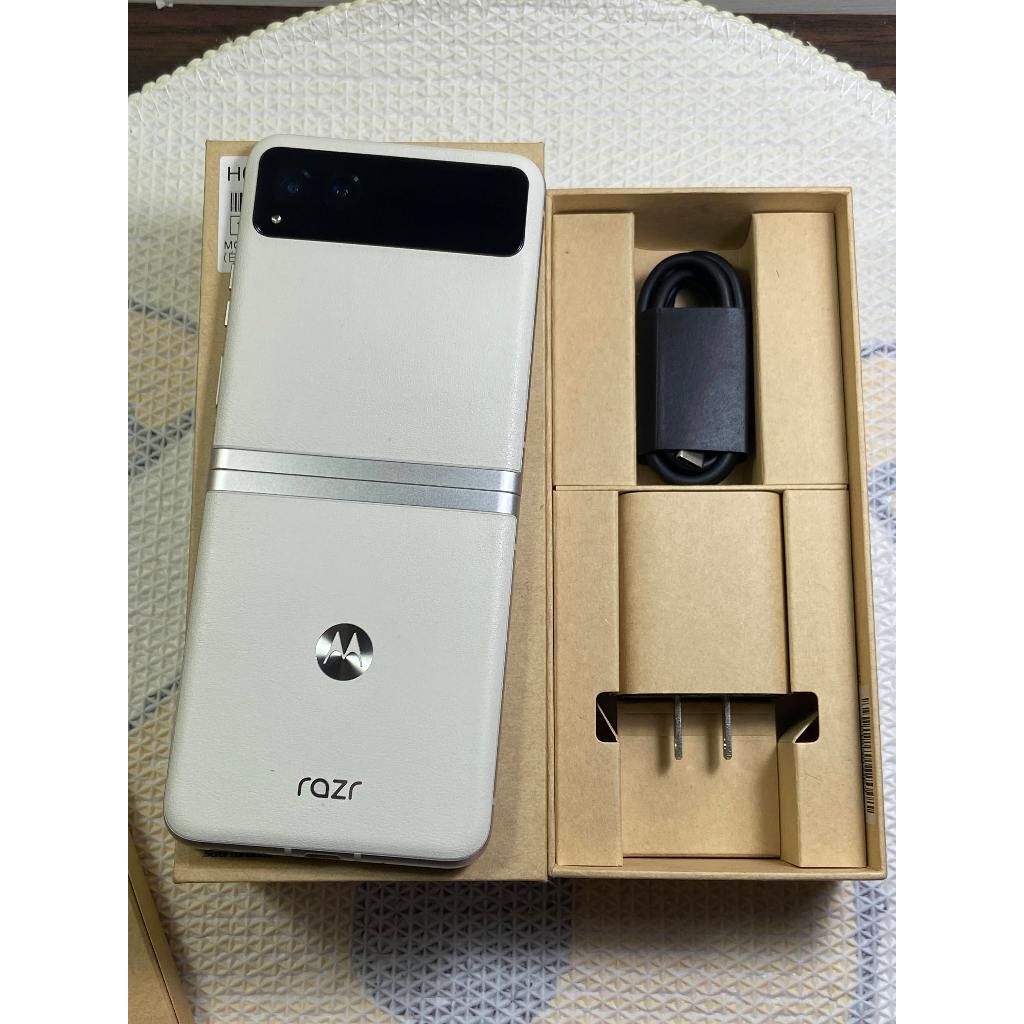 自曲6千8 Motorola razr 40 (8G/256G) 5G摺疊手機 razr40 Moto摩托羅拉 | 蝦皮購物