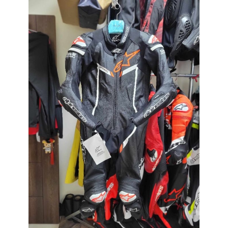 A星 Alpinestars Gp Pro Tech Air 連身皮衣（尺寸46號） | 蝦皮購物