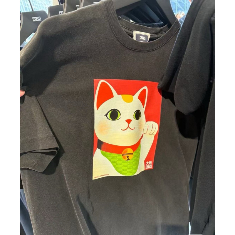 Kith #大阪限定#osaka盛大開業🐯 超帥請提早排單🔥的程度不用說