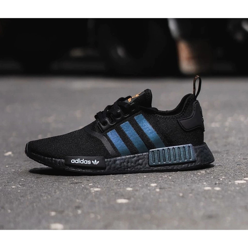 adidas gazelle silver green womens Adidas NMD CS2 Primeknit Boost Core Black Wonder Pink main image 1