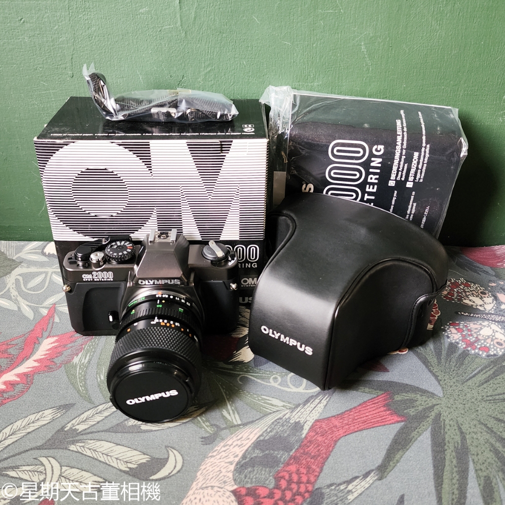 【星期天古董相機】稀有 庫存新品 Olympus OM2000 + 35-70mm F3.5-4.8底片單眼相機 | 蝦皮購物