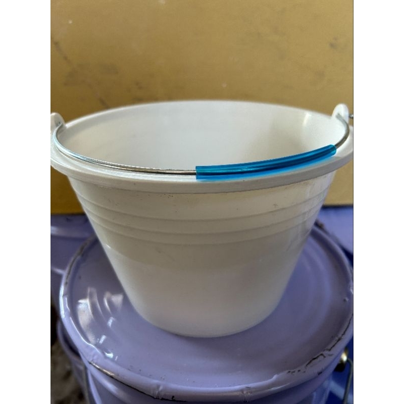 PVC 油漆桶 漆桶 水桶 桶 小漆桶 油漆 毛刷 漆刷 油漆盤 漆盤 油漆 噴漆 漆 油漆滾筒 圓漆桶 油漆刷具 | 蝦皮購物