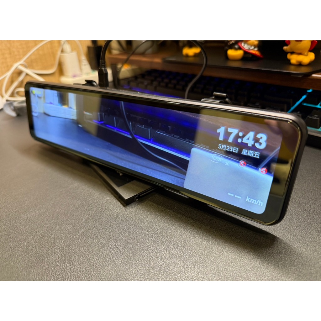 [2手]快譯通 Abee R118 GPS模組 區間測速 IPS彩色液晶螢幕 廣角鏡頭電子後視鏡 行車記錄器 送記憶卡 | 蝦皮購物