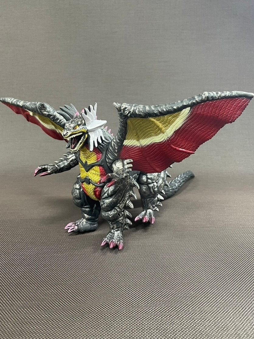 BANDAI 奧特曼軟膠 DX 系列 根源破滅天使 佐格 第二形態 | 蝦皮購物