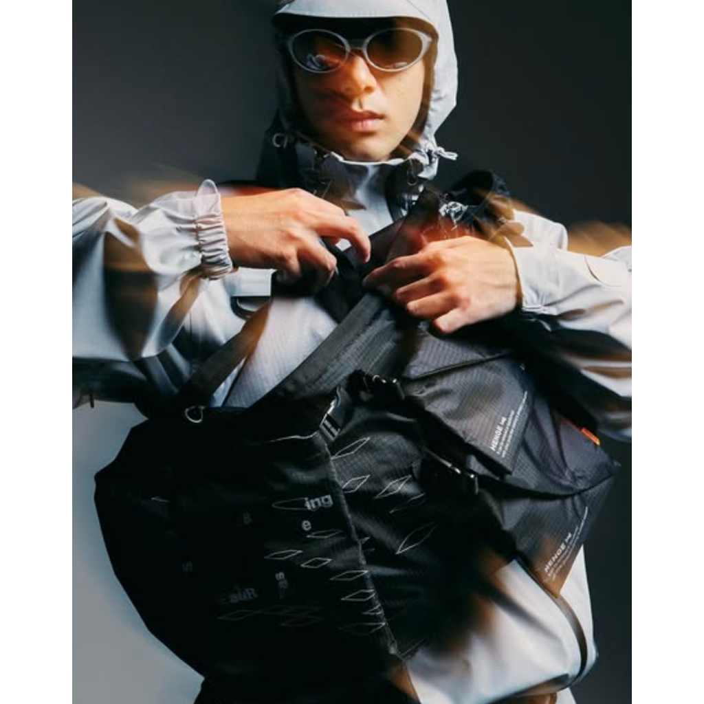 Spun Shop] TIGHTBOOTH x SauRas Being - MESSENGER BAG | 蝦皮購物
