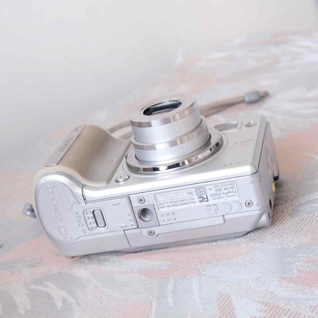 富士Fujifilm FinePix E500早期CCD 數位相機(可模擬底片色調) | 蝦皮購物