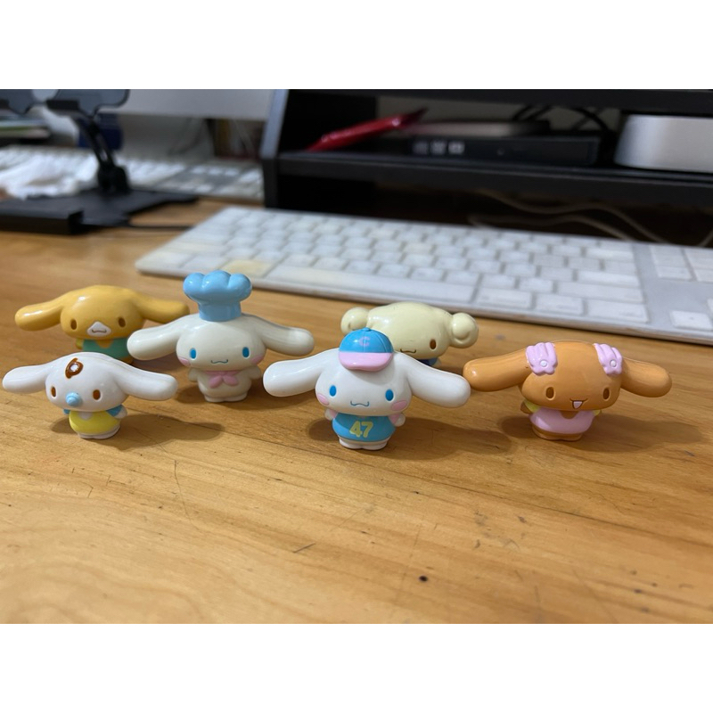 大耳狗塑膠小公仔6隻合售 | 蝦皮購物