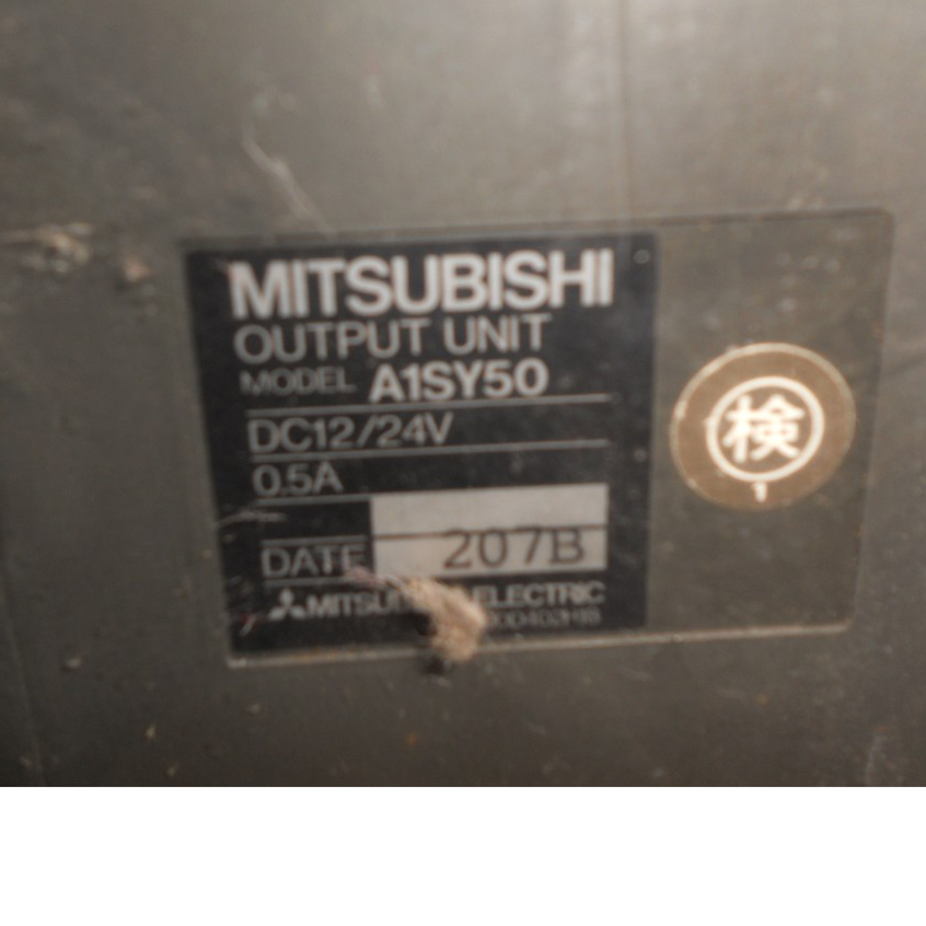 日本三菱PLC A1SY10 A1SY18A A1SY40 A1SY41 A1SY42 A1SY42-P A1SY50