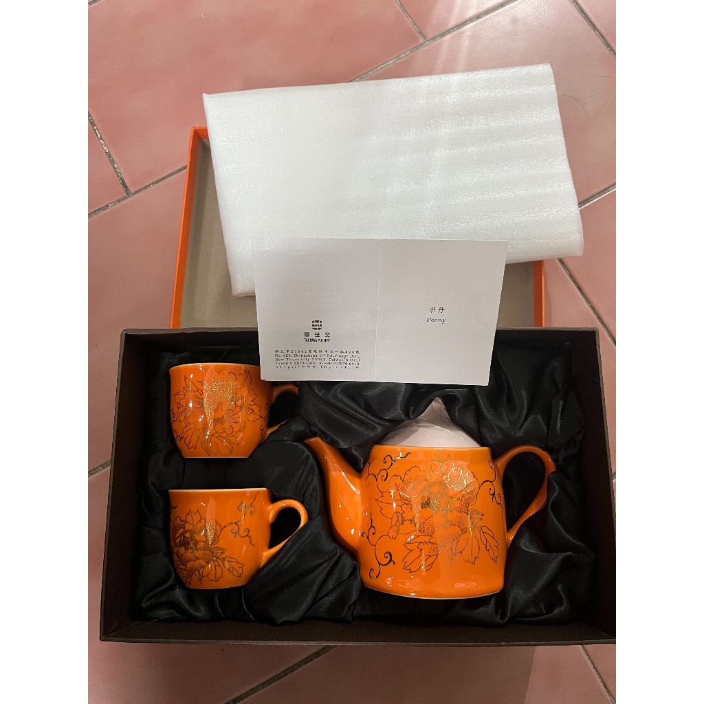 台湾酒器　臺華窯　臺華 TAI HWA POTTERY ７点　台華 全新藏品現貨臺華窯台華窯TAI-HWA POTTERY 骨瓷茶壺杯組牡丹| 蝦皮購物