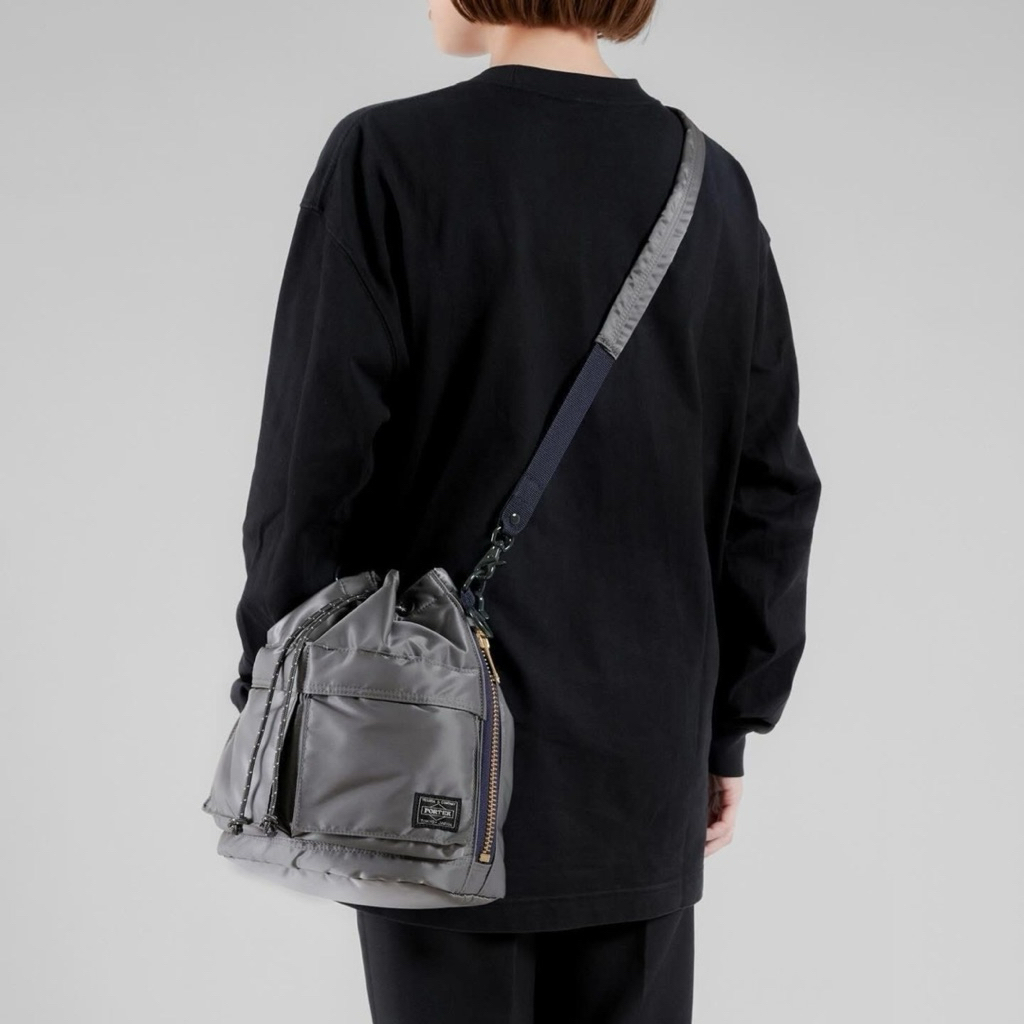 Via } 台北信義PORTER PX TANKER 2WAY TOOL BAG S 束口水桶包銀灰現貨