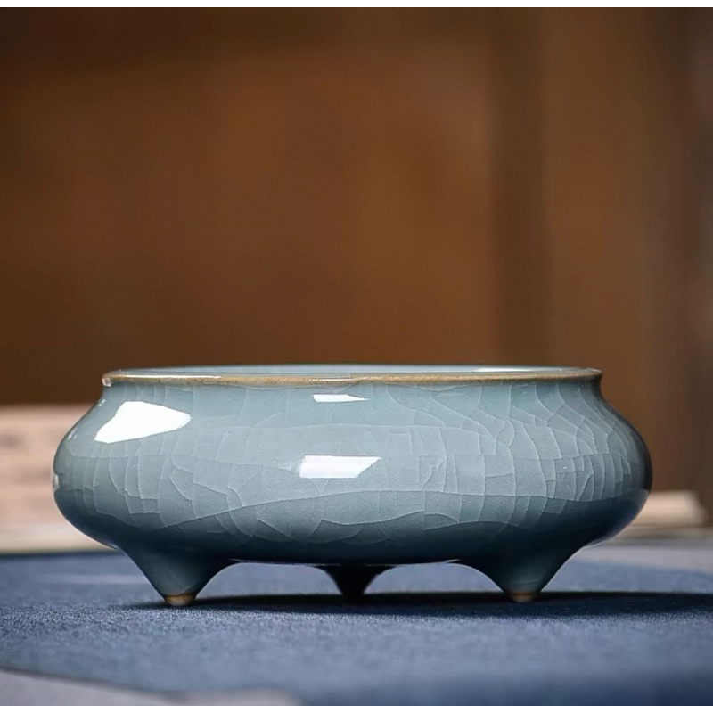 中国 汝窯 青磁 香炉 陶器 陶芸 香道具 仏具 官窯 青釉 青磁八卦文香炉 | 龍泉窯 | 収蔵品詳細 | 作品を知る | 東京富士美術館