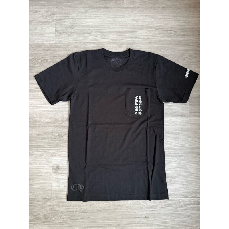 在台現貨🩷14980 克羅心Chrome Hearts 黑色logo 短袖東京限定版t 在台現貨🩷14980 克羅心Chrome Hearts 黑色logo 短袖東京限定版t
