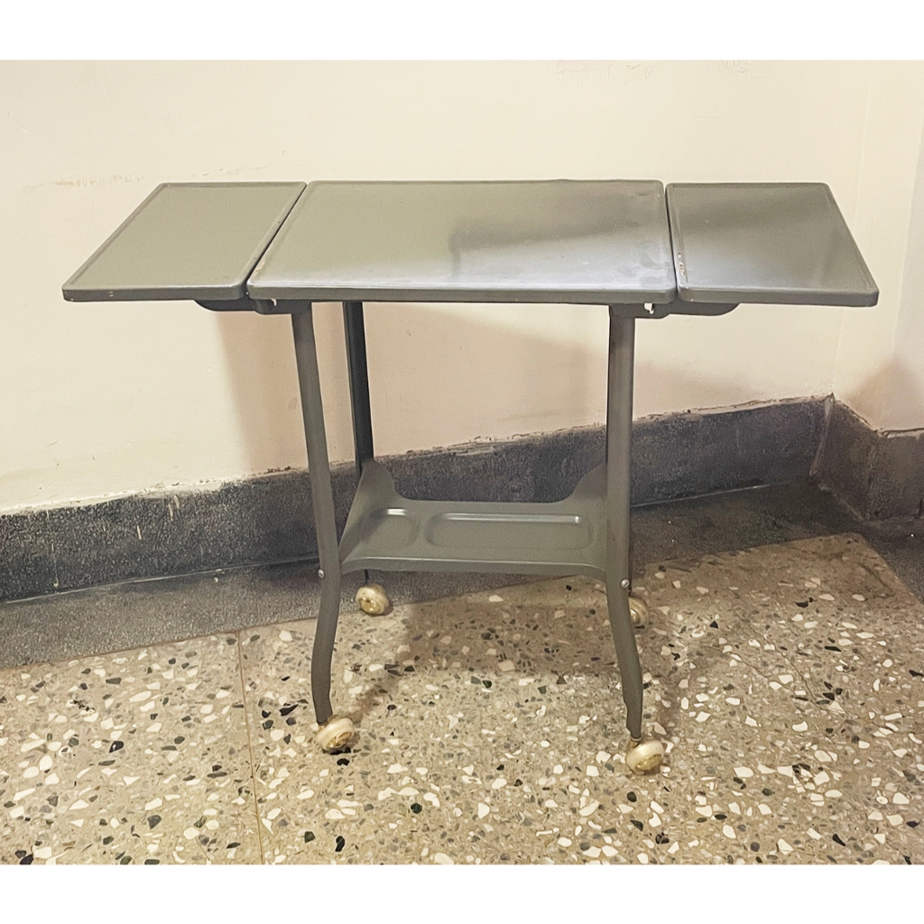 美國製 Vintage Toledo Guild Typewriter Cart 中世紀工業金屬打字機桌 古董折疊書桌 | 蝦皮購物