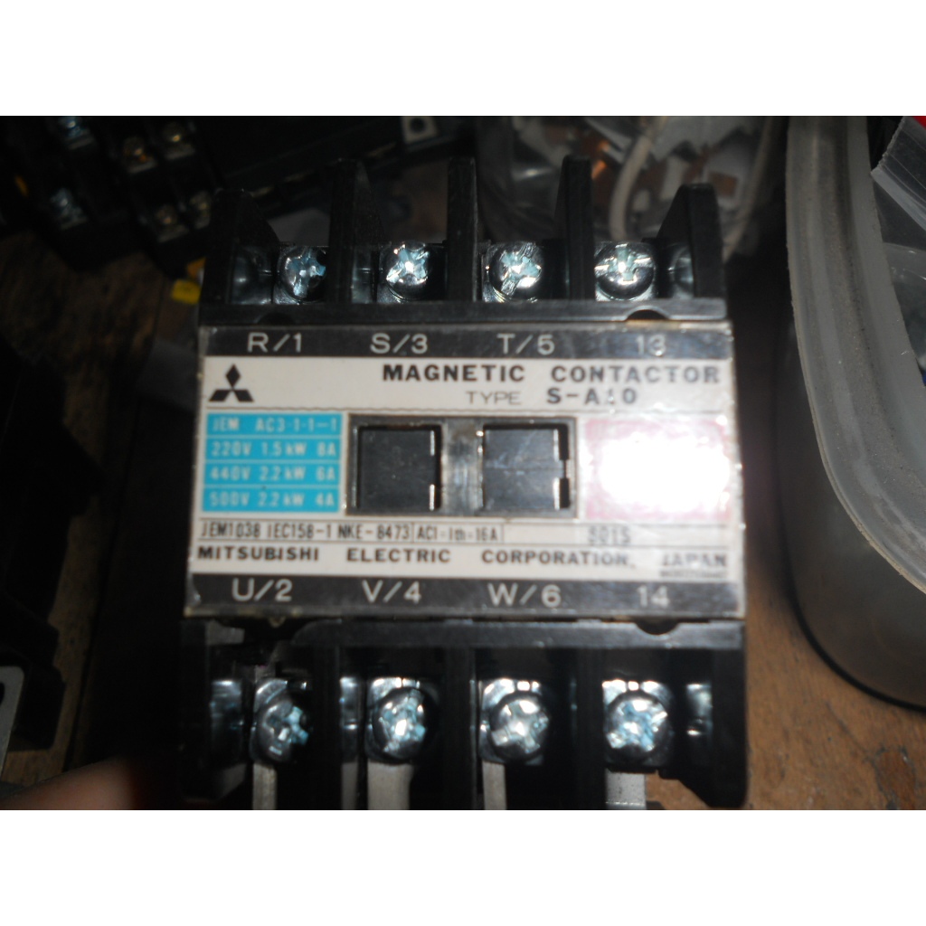 日本三菱電磁接觸器S-K10 S-K11 S-K12 S-A11 (同士林S-C11L 日本三菱電磁接觸器S-K10 S-K11 S-K12 S-A11 (同士林S-C11L